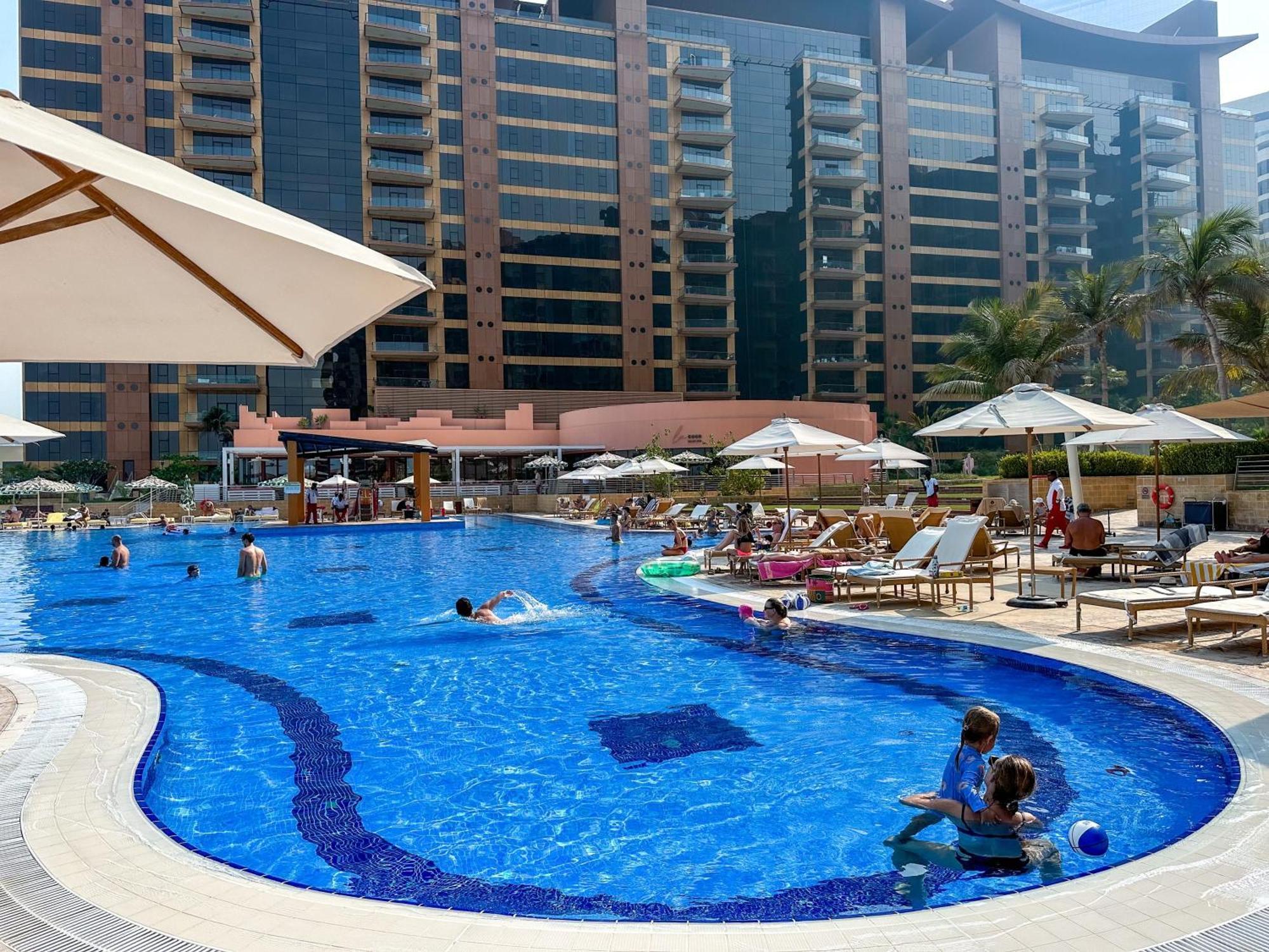 Modern Beachfront 1Br Apartment - Tiara Residence Dubai Exterior foto