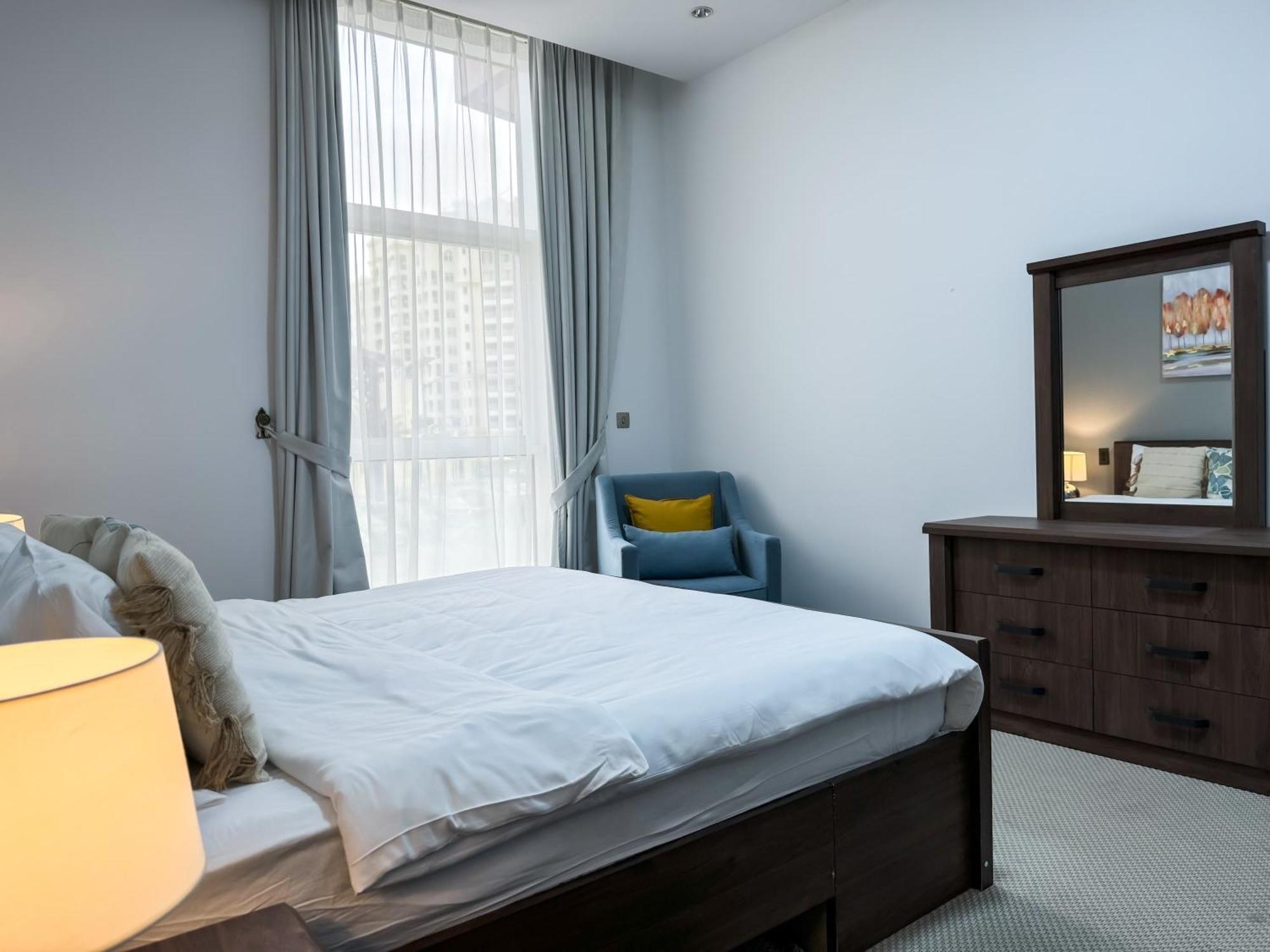 Modern Beachfront 1Br Apartment - Tiara Residence Dubai Exterior foto
